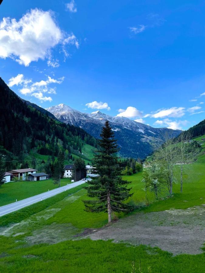 Tattoo Pension Mit Restaurant Und Tattoo-Studio Mortschach Экстерьер фото