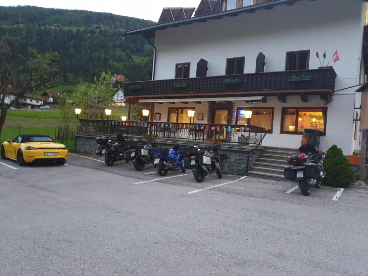Tattoo Pension Mit Restaurant Und Tattoo-Studio Mortschach Экстерьер фото